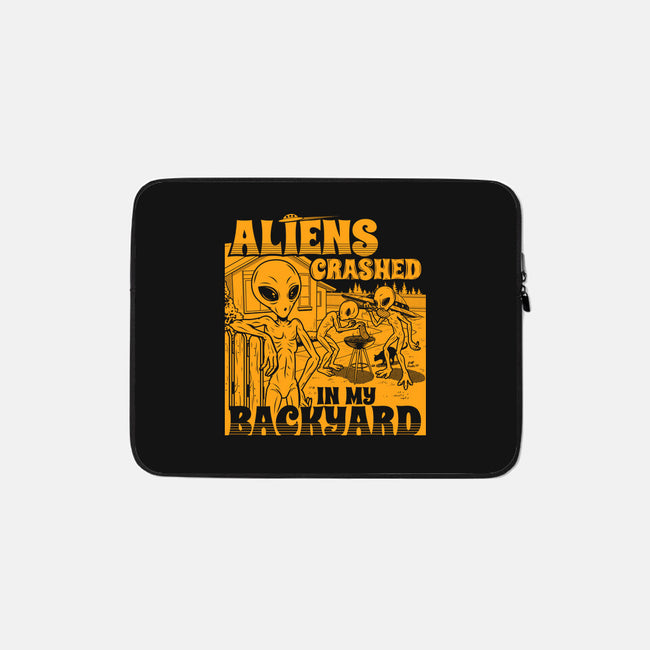 Aliens Crashed In My Backyard-None-Zippered-Laptop Sleeve-Boggs Nicolas