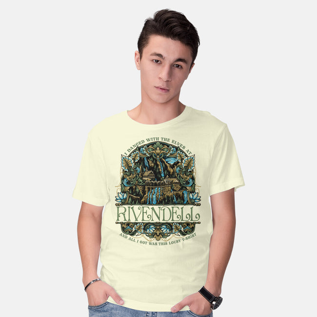 I Went To See The Elves-Mens-Basic-Tee-glitchygorilla