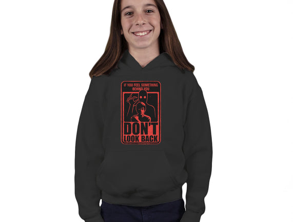 Horror Signs Creature Following