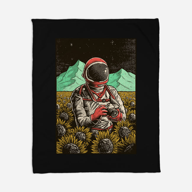 Space Flowers-none fleece blanket-artofvelazquez