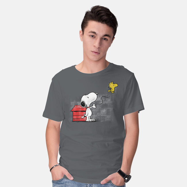 Dog With Bird-mens basic tee-zascanauta