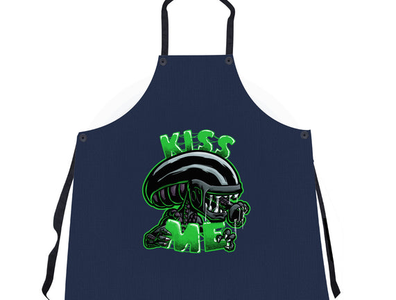 Alien Kiss Me