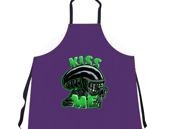Alien Kiss Me