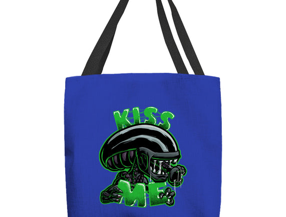 Alien Kiss Me