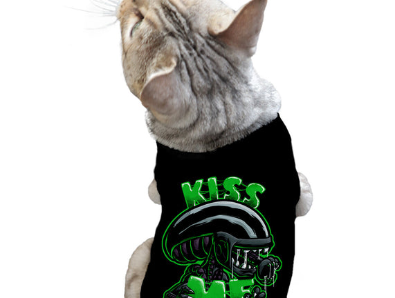 Alien Kiss Me