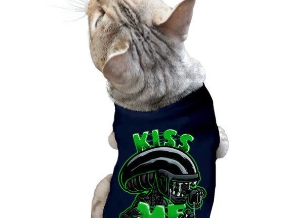 Alien Kiss Me