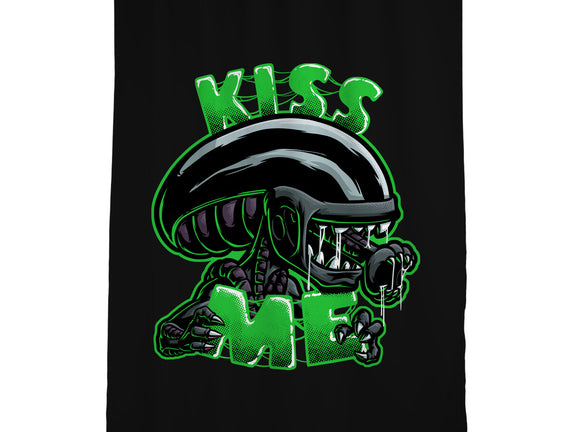 Alien Kiss Me