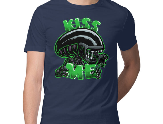 Alien Kiss Me