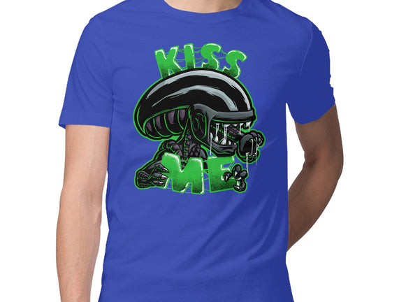 Alien Kiss Me