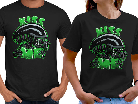 Alien Kiss Me