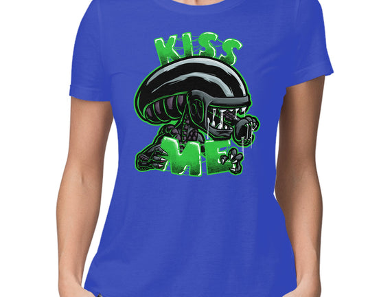 Alien Kiss Me