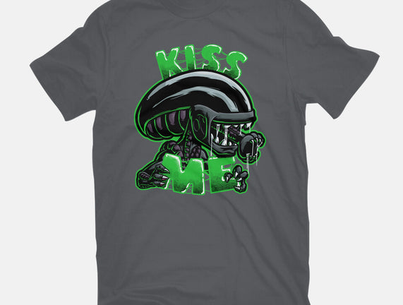 Alien Kiss Me