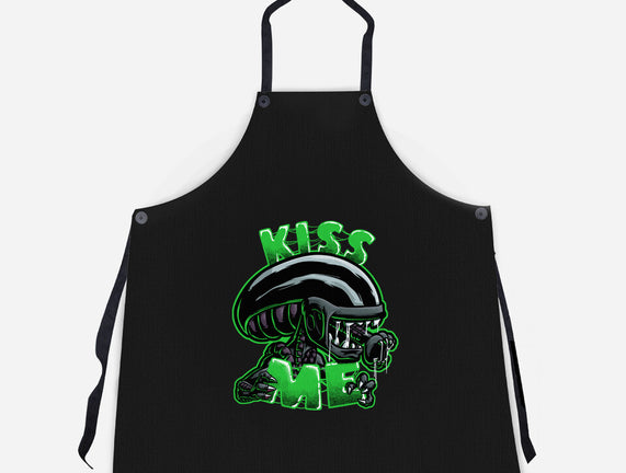 Alien Kiss Me