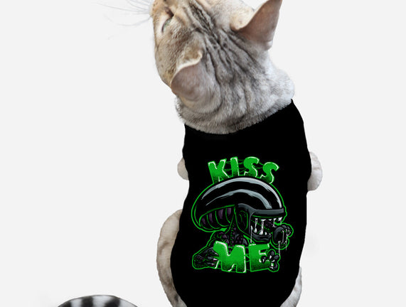 Alien Kiss Me