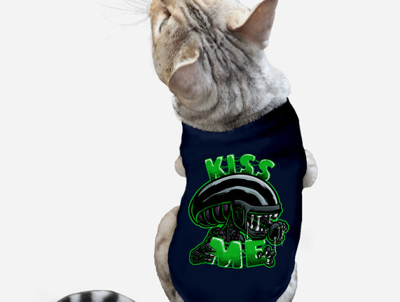 Alien Kiss Me