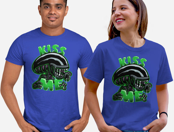 Alien Kiss Me