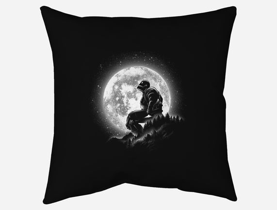 A Moonlight Giant