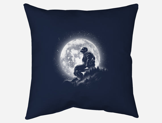 A Moonlight Giant