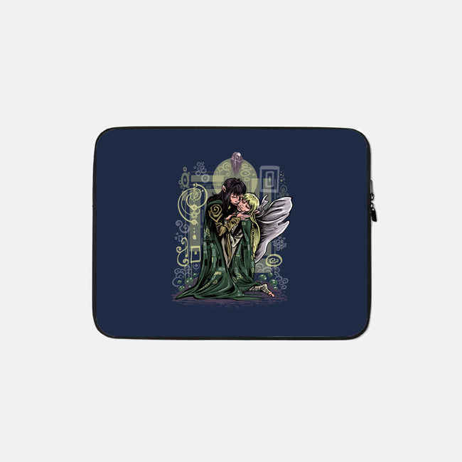 The Dark Kiss-None-Zippered-Laptop Sleeve-zascanauta