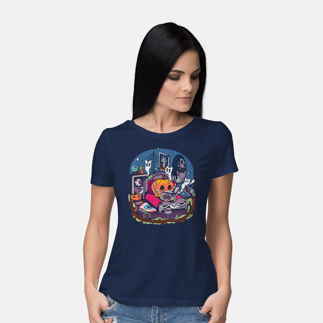 Halloween In Solitude-Womens-Basic-Tee-MULOPOPS