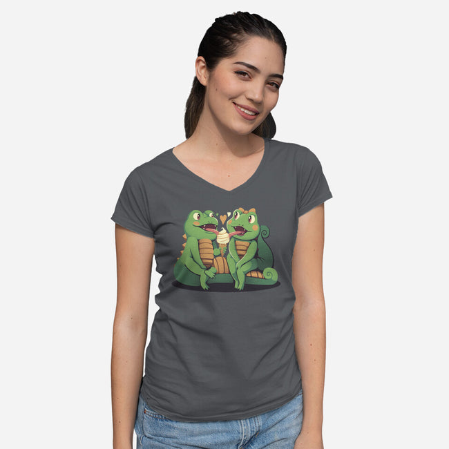 Gecko Love Ice Cream-Womens-V-Neck-Tee-tobefonseca