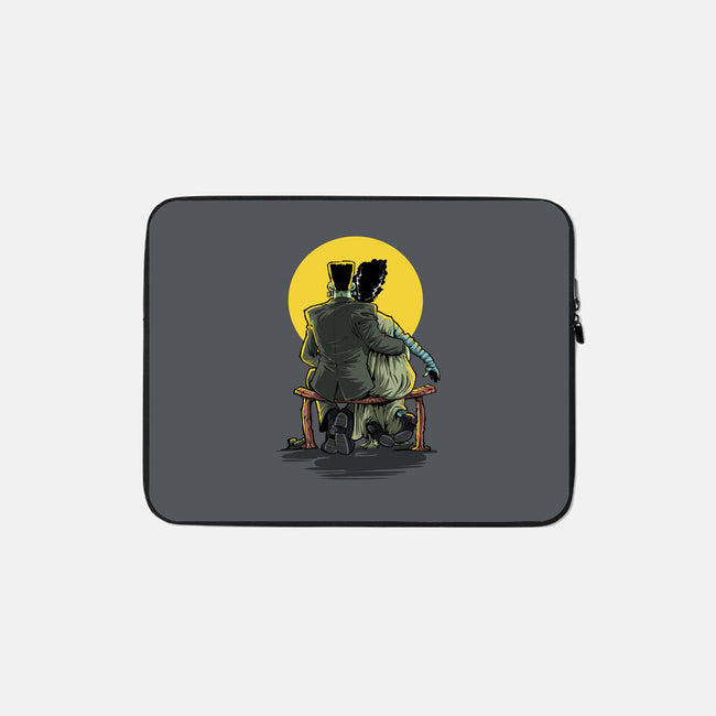 Monster And Bride Gazing At The Moon-None-Zippered-Laptop Sleeve-zascanauta