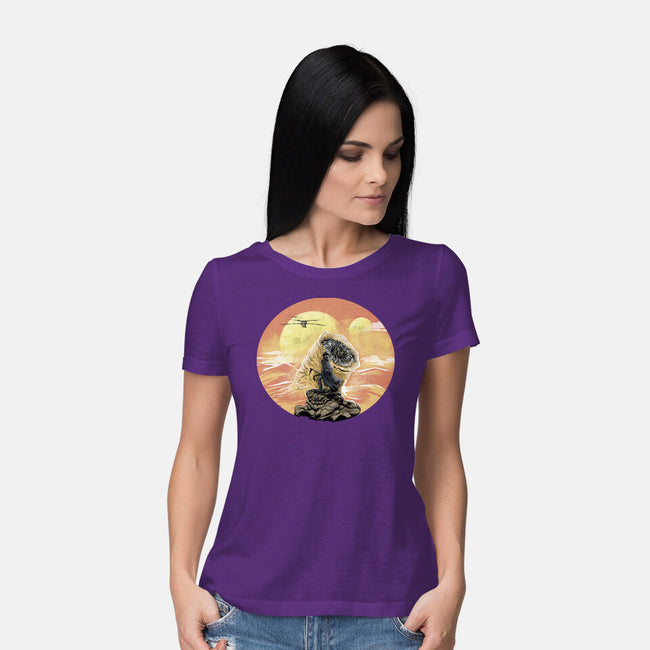 Wanderer Above The Sea Of Sand-Womens-Basic-Tee-zascanauta