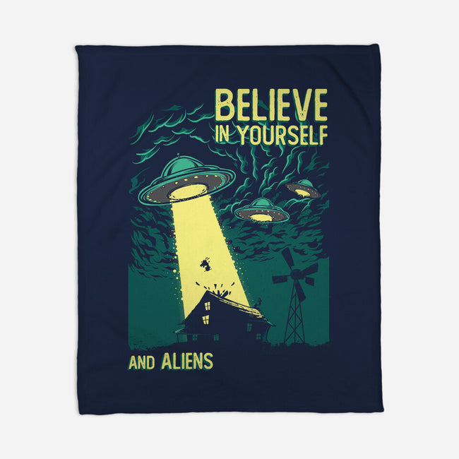 Yourself And Aliens-None-Fleece-Blanket-Gleydson Barboza
