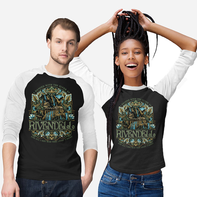 I Went To See The Elves-Unisex-Baseball-Tee-glitchygorilla