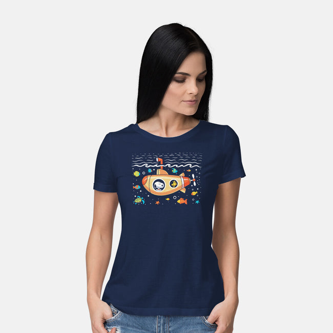 Beagle Submarine-Womens-Basic-Tee-erion_designs