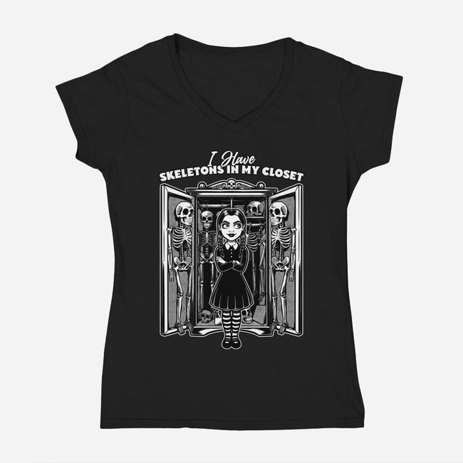 Skeleton Closet-Womens-V-Neck-Tee-Studio Mootant