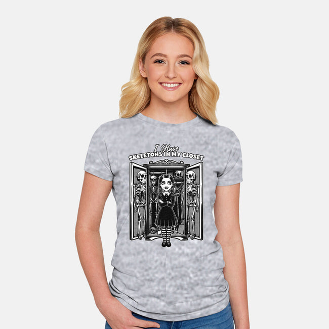 Skeleton Closet-Womens-Fitted-Tee-Studio Mootant