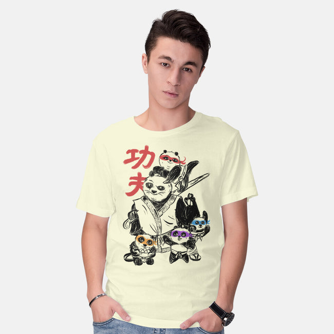 Kung Fu Panda Three-Mens-Basic-Tee-yumie