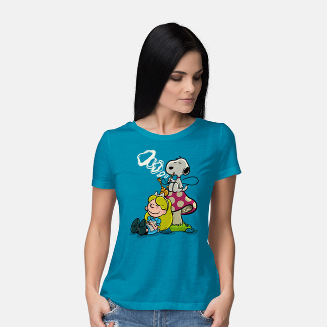 A Beagle In Wonderland-Womens-Basic-Tee-zascanauta