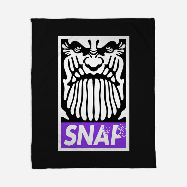 Snap-None-Fleece-Blanket-demonigote