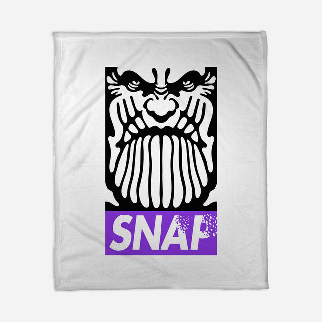 Snap-None-Fleece-Blanket-demonigote