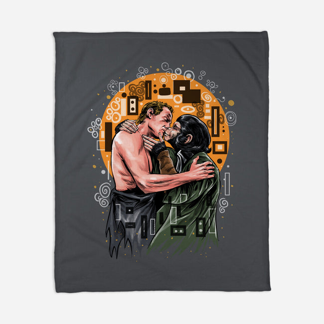 Kiss For The Planet Of The Apes-None-Fleece-Blanket-zascanauta