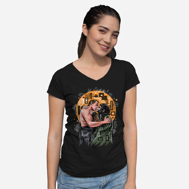 Kiss For The Planet Of The Apes-Womens-V-Neck-Tee-zascanauta