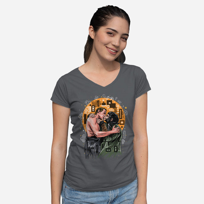 Kiss For The Planet Of The Apes-Womens-V-Neck-Tee-zascanauta