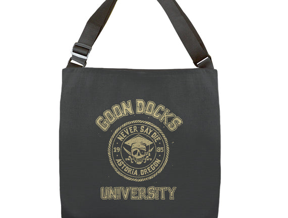 Goon Docks University