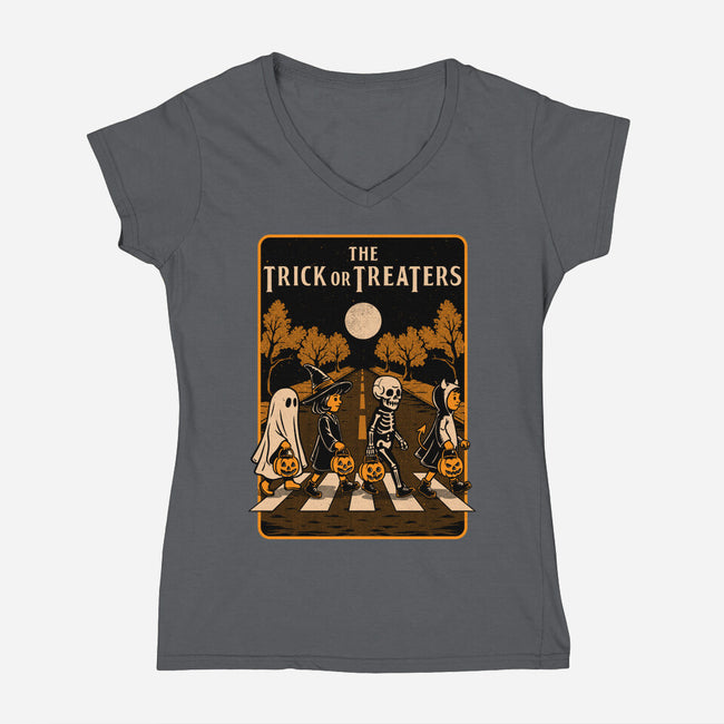 Halloween Album Cover-Womens-V-Neck-Tee-Studio Mootant
