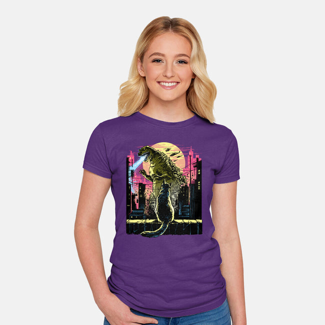 Watching The Kaiju-Womens-Fitted-Tee-zascanauta