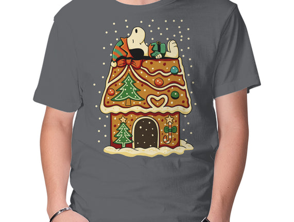 Snoopy On Gingerbread House
