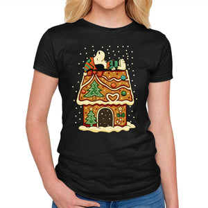 Snoopy On Gingerbread House