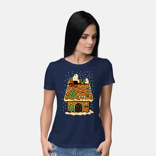 Snoopy On Gingerbread House-Womens-Basic-Tee-JamesQJO