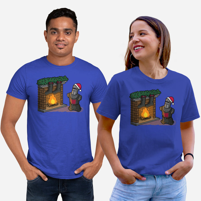 Black Knight Christmas-Unisex-Basic-Tee-Raffiti