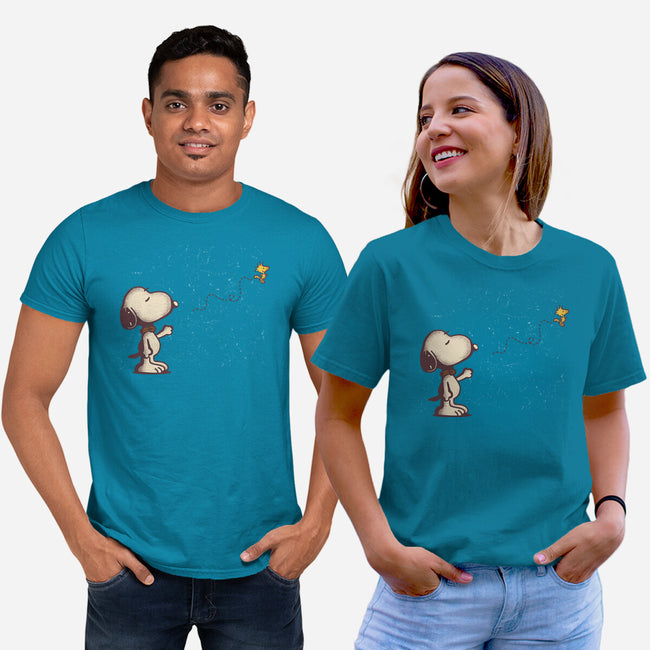 Dog And Bird-Unisex-Basic-Tee-turborat14