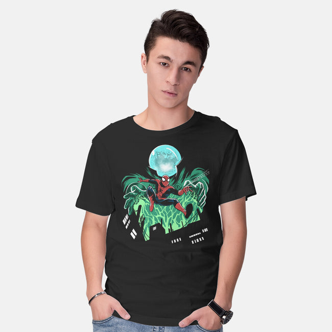Mysterio Over The Spider-Mens-Basic-Tee-zascanauta