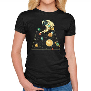 Billiard Ball Solar System