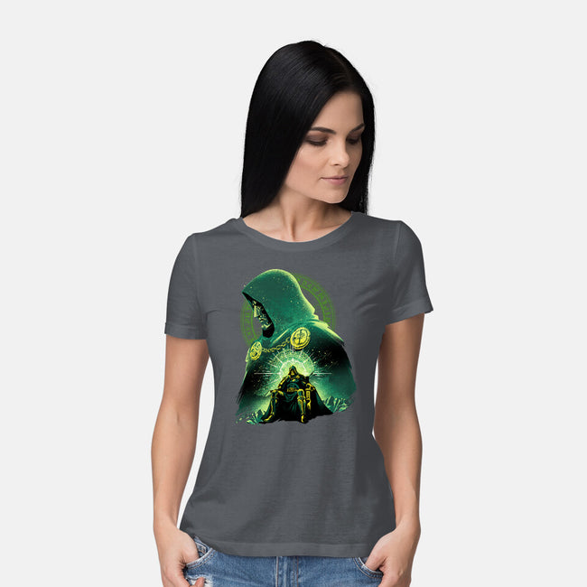 Shadow Of Latveria-Womens-Basic-Tee-hypertwenty